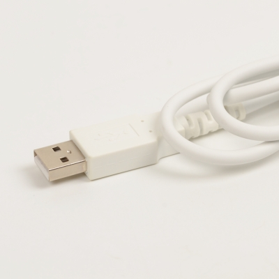 USB power cords with terminals.